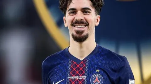 哥伦甲劲旅连战连捷，阿利安萨客场能否打破颓势重振旗鼓？